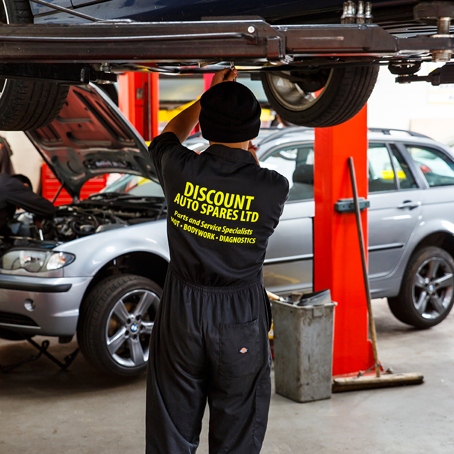 Discount Auto Spares - Mechanic